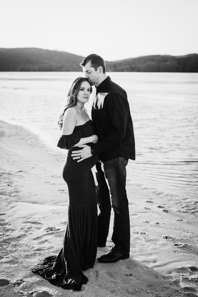 maternity session on the beach black and white