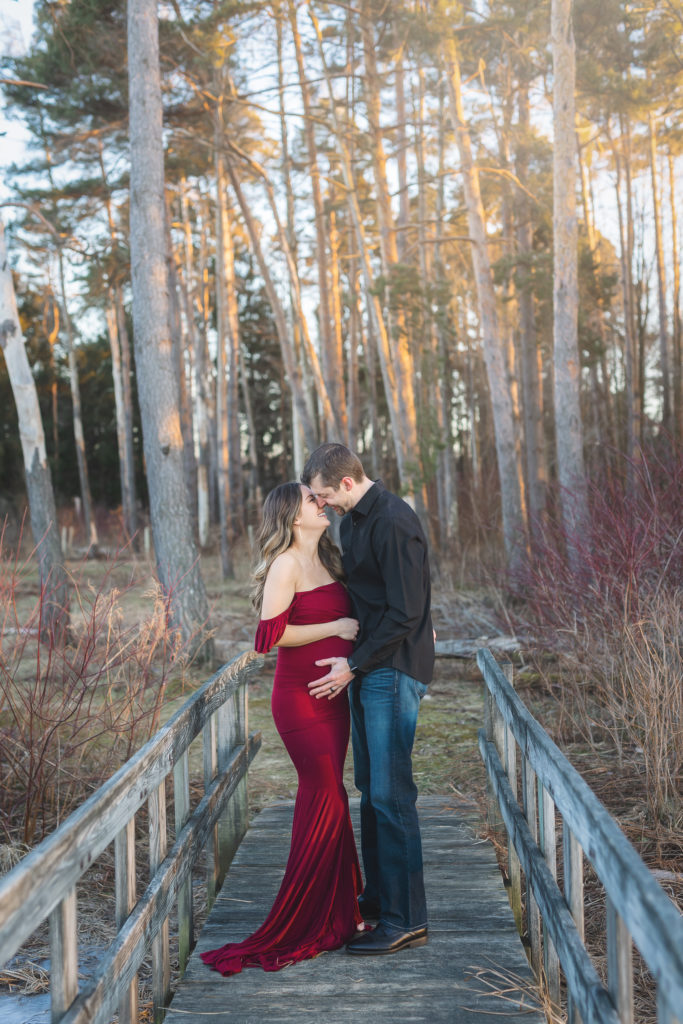maternity photo session poses with husband